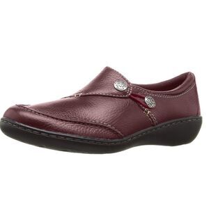 Clarks Women's Ashland Lane Q Burgundy Slip-On Loafer